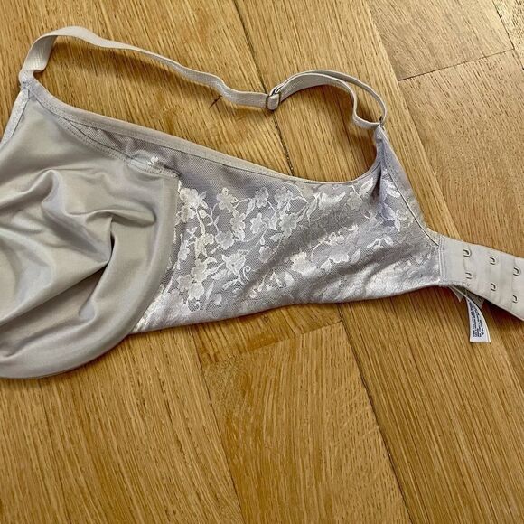 La Mystére white minimizer bra - Picture 3 of 6